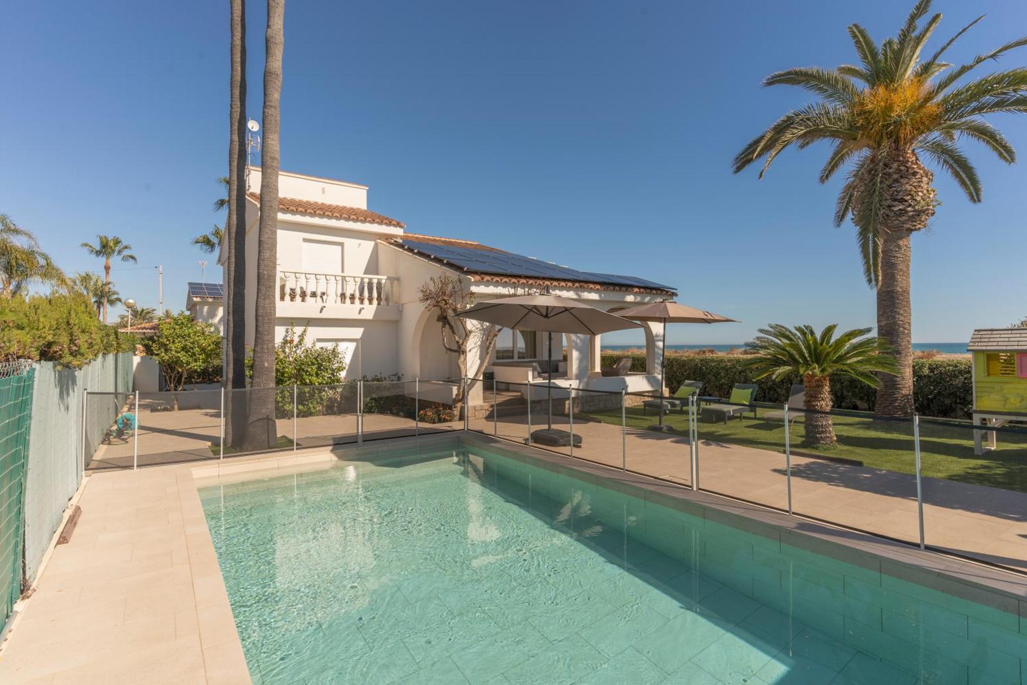 Exquisita Villa Frente Al Mar Сагунт Екстериор снимка